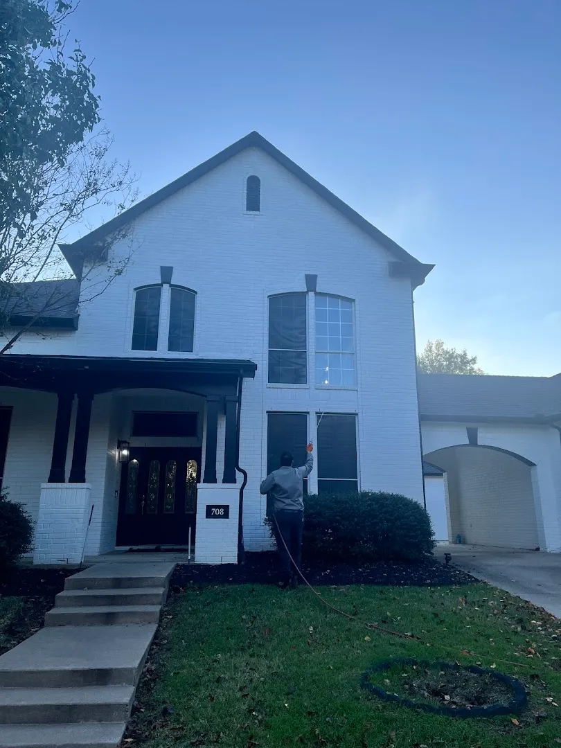 Alpha and Omega Pest Control in Cleburne, TX — business photo 4