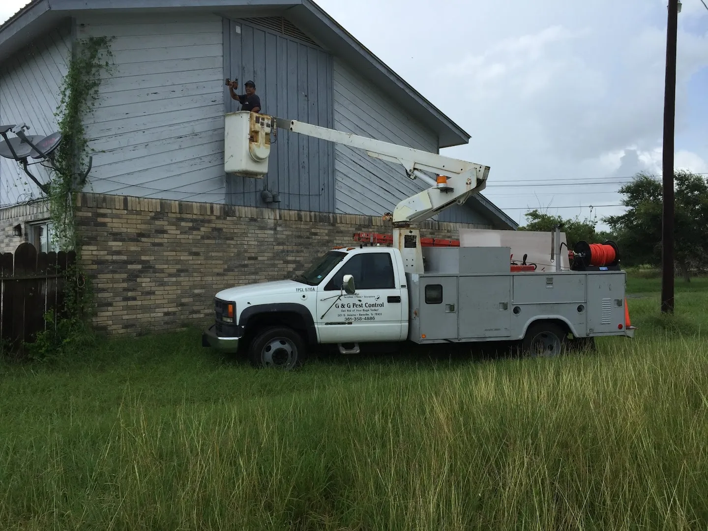 G & G Pest Control in Beeville, TX — business photo 5