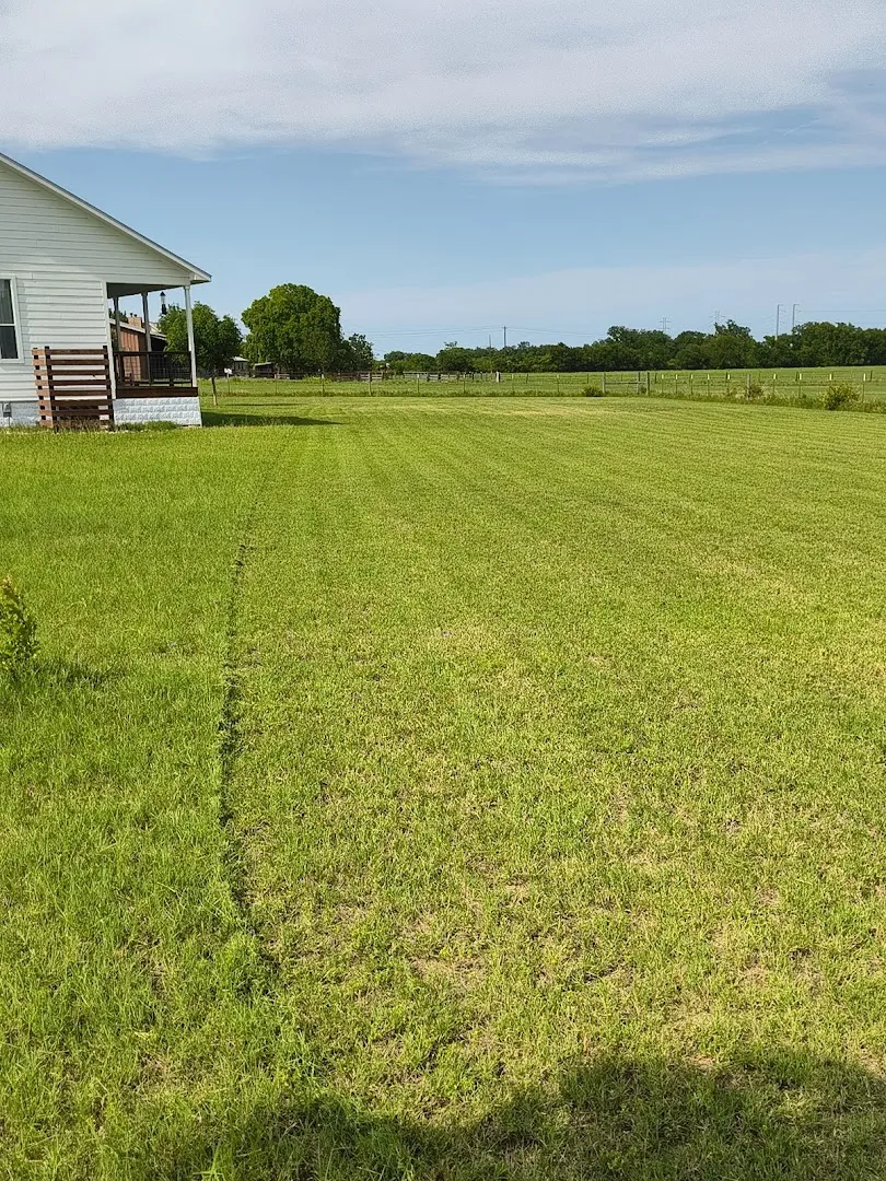 G&C Lawncare San Marcos TX in San Marcos, TX — business photo 3