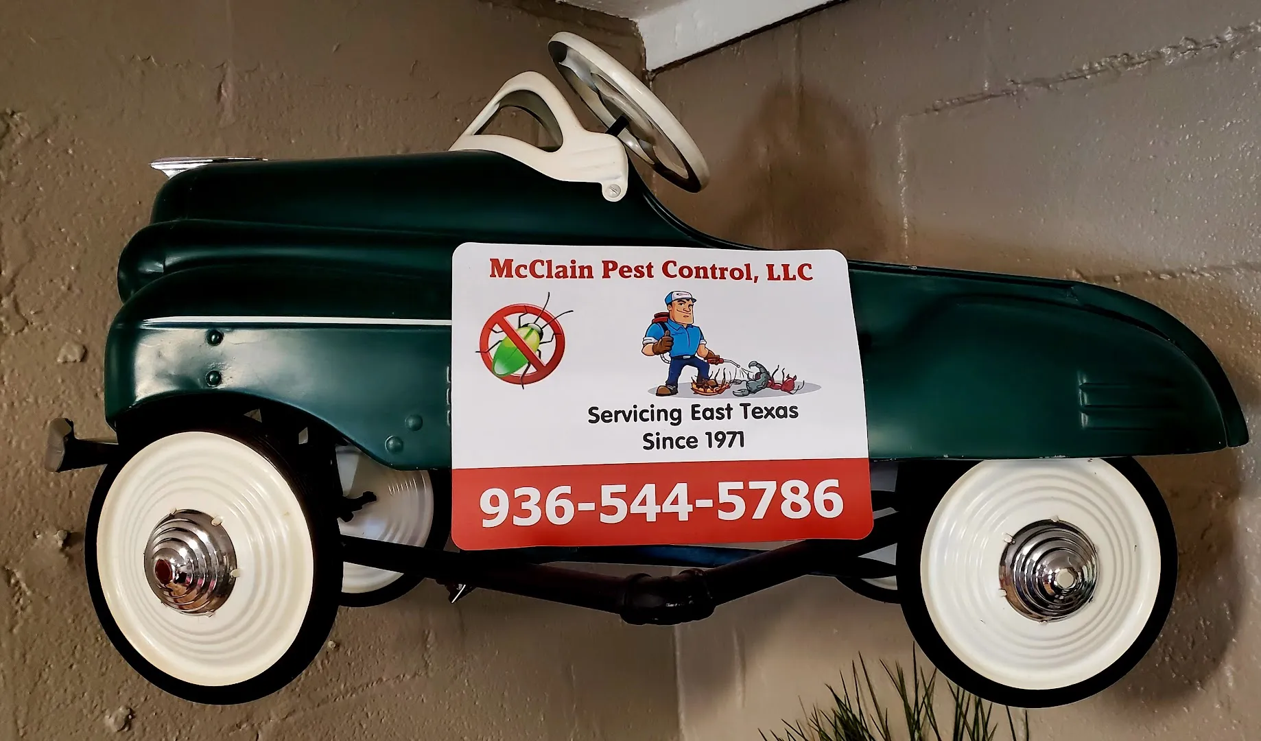 McClain Pest Control, LLC in Crockett, TX — business photo 3