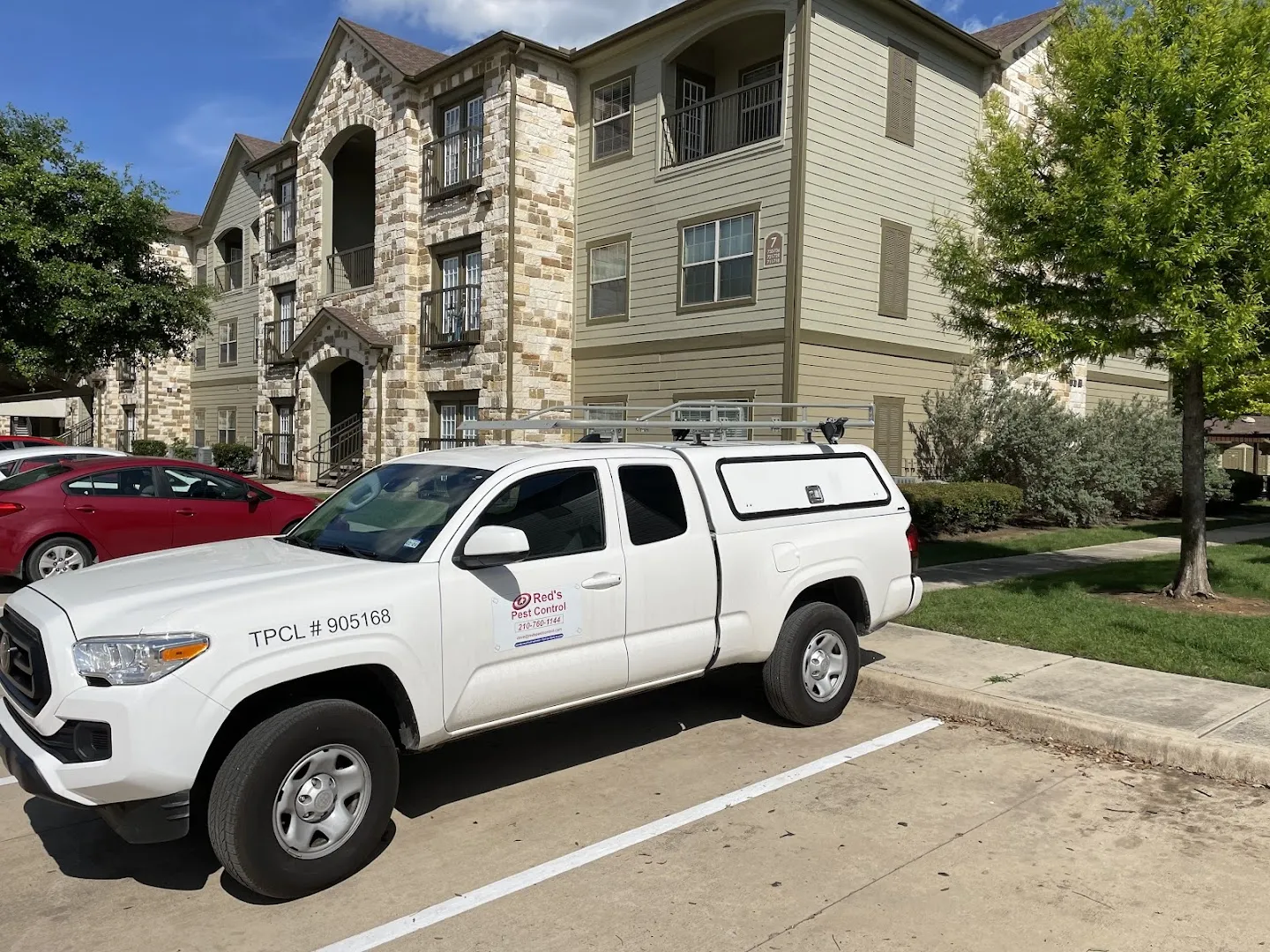 Red's Pest Control in Pampa, TX — business photo 2