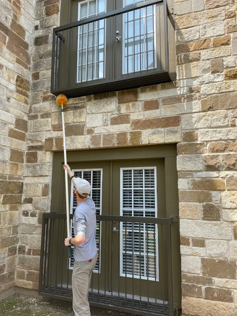 Red's Pest Control in Pampa, TX — business photo 3