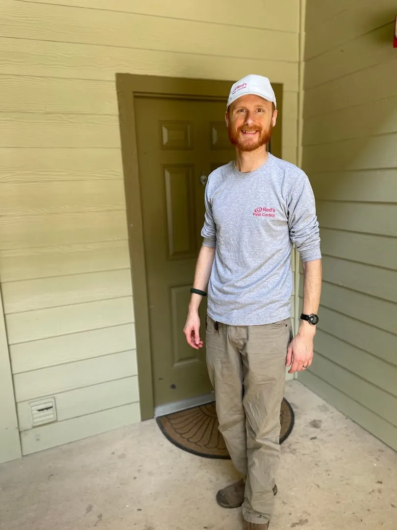 Red's Pest Control in Pampa, TX — business photo 5
