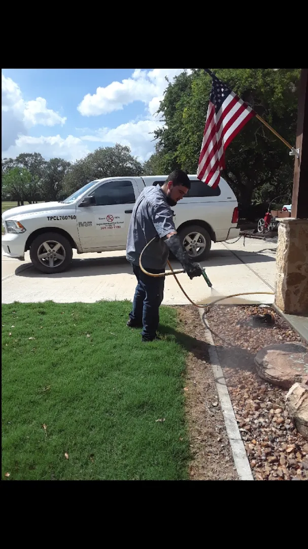 Rogers Moreland Pest Control in Beeville, TX — business photo 3