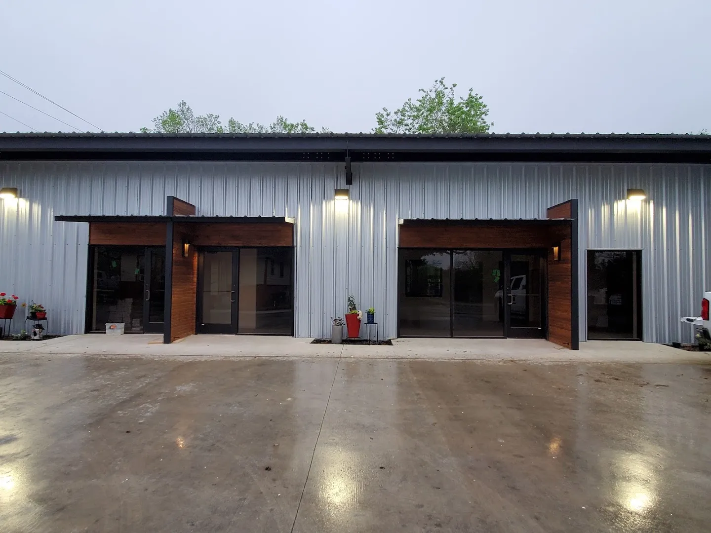 Annie Oakley Pest Control in Gonzales, TX — business photo 5