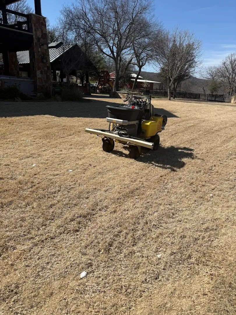 Zappit Weed and Pest Control llc in Palo Pinto, TX — business photo 4