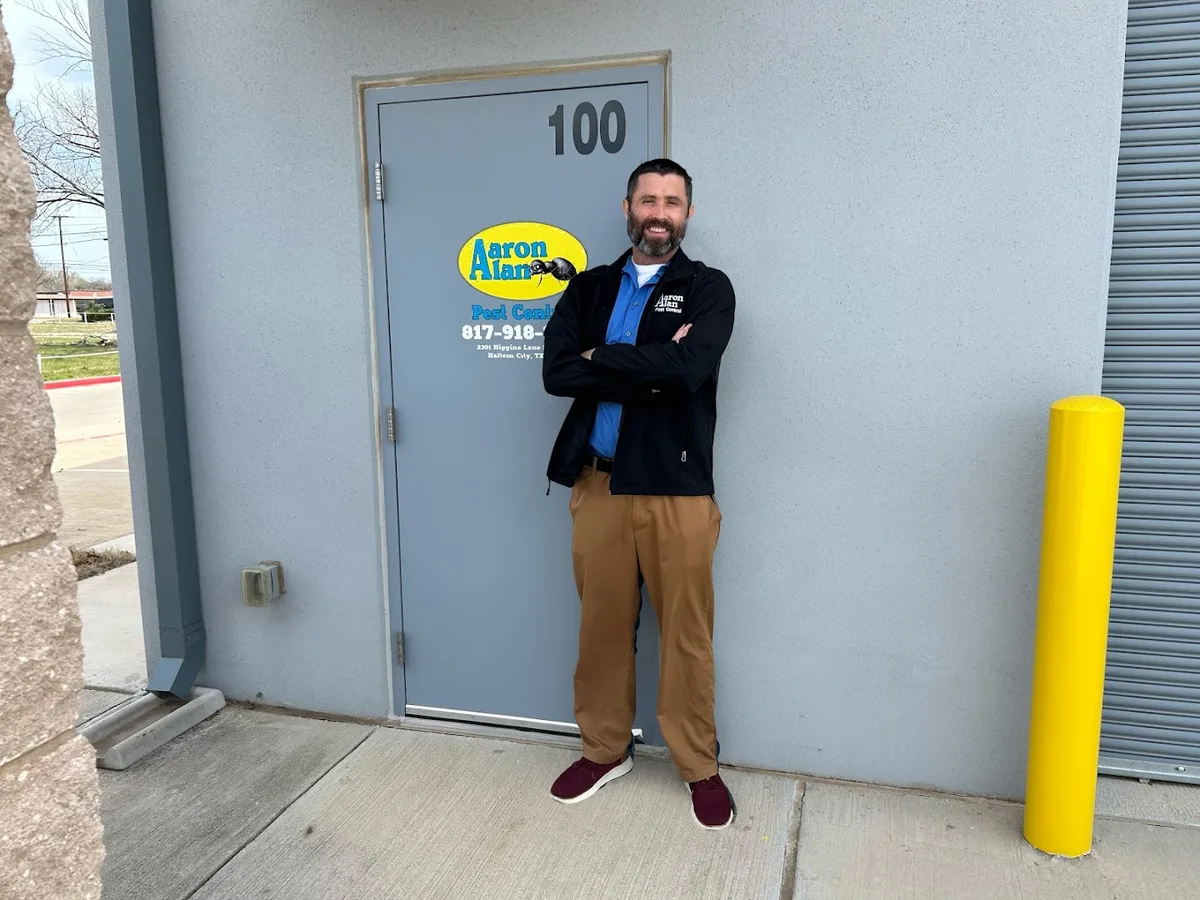 Aaron Alan Pest Control in Haltom City, TX — business photo 3