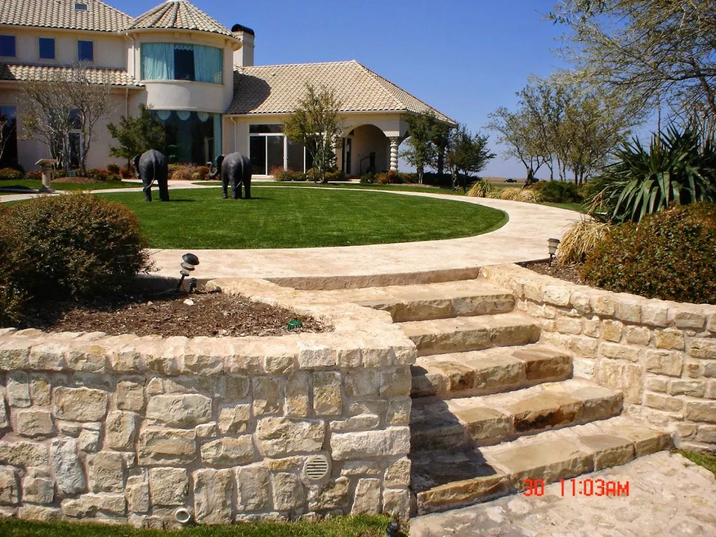 London Lawns & Landscaping in Dallas, TX — business photo 6