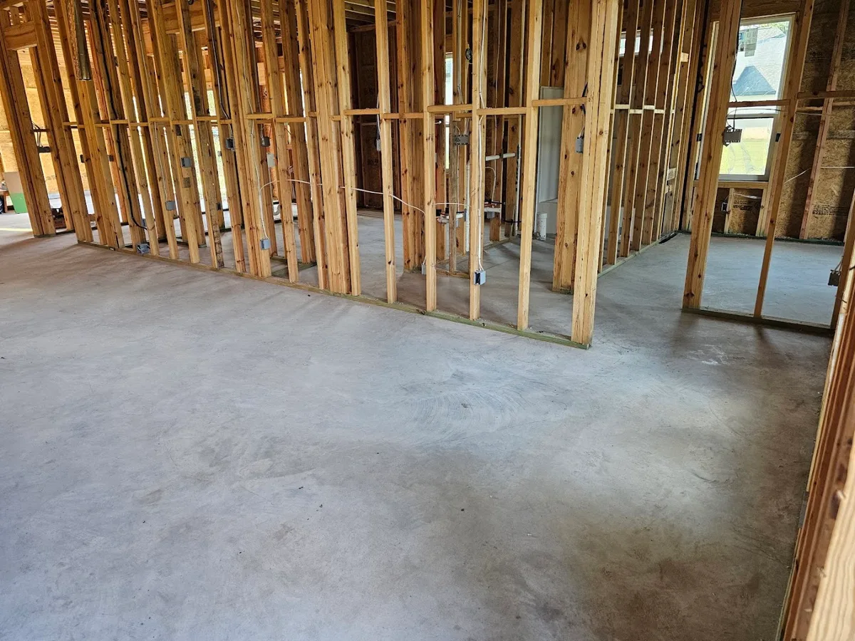 Hello Green Termite & Pest Solutions in Mont Belvieu, TX — business photo 3