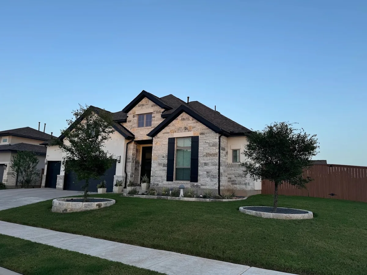 Emerald Lawns - New Braunfels Lawn Care in New Braunfels, TX — business photo 4