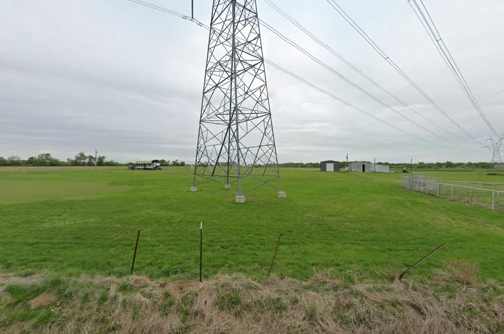 God's Country Pest Control in Godley, TX — business photo 4