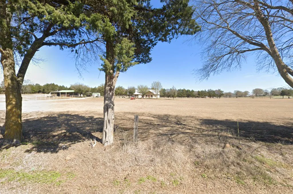 Hook and Ladder Pest Control in Grand Saline, TX — business photo 5