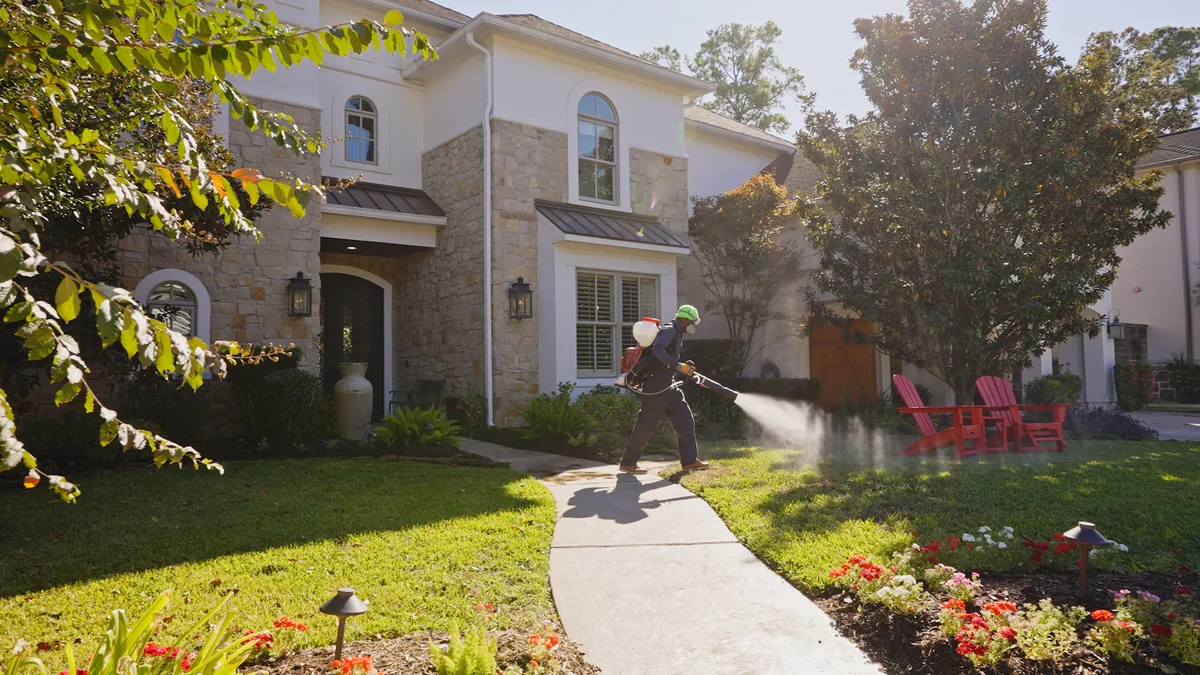 Barefoot Mosquito & Pest Control - Kingsland TX in Kingsland, TX — business photo 3