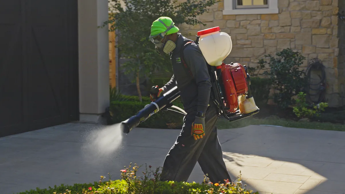 Barefoot Mosquito & Pest Control - Kingsland TX in Kingsland, TX — business photo 5