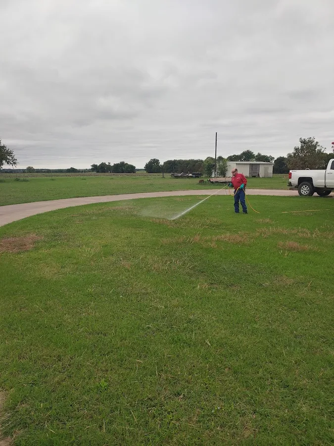 R&D Pest Control — pest control in West, MCLENNAN County, TX