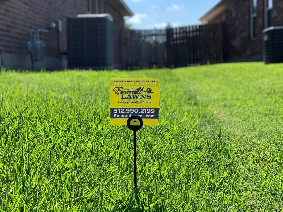 Emerald Lawns - Katy Lawn Care in Katy, TX — business photo 3
