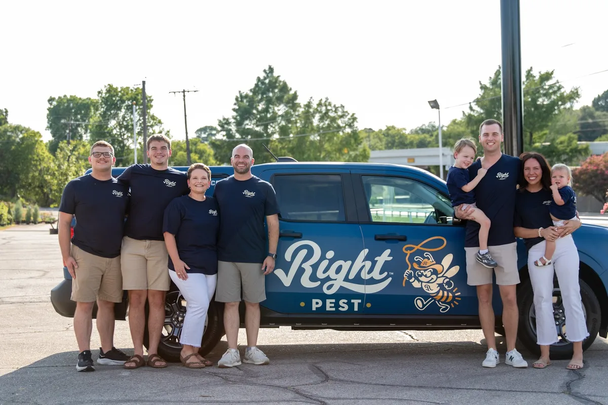 Right Pest — pest control in Woodway, MCLENNAN County, TX