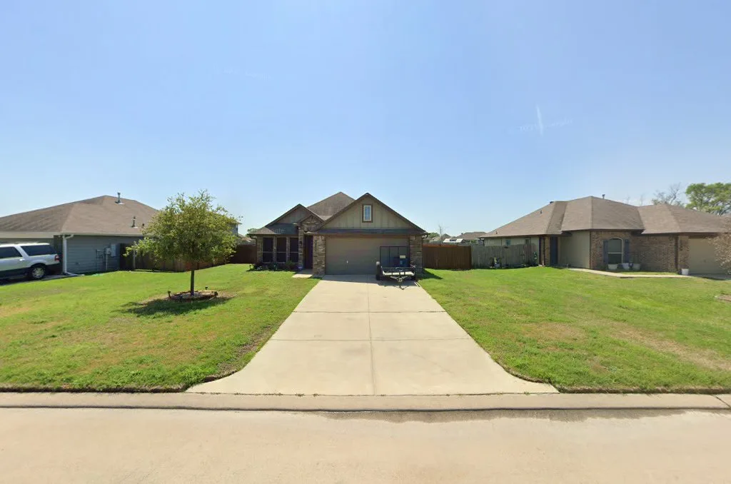 Maroon & White Pest Control Services Llc — pest control in Navasota, GRIMES County, TX